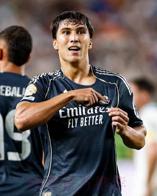 阿斯-皇马计划有变 想签中场大脑、中卫、右后卫